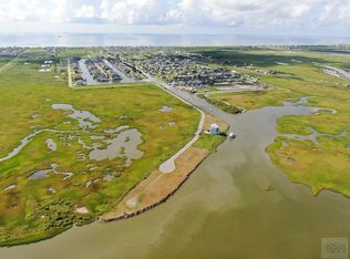 1329 Lagoon Dr, Crystal Beach, TX 77650