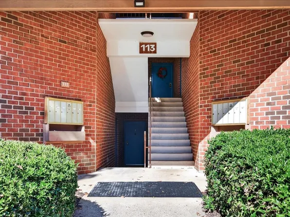 113 Turtle Creek Rd, Charlottesville, VA 22901