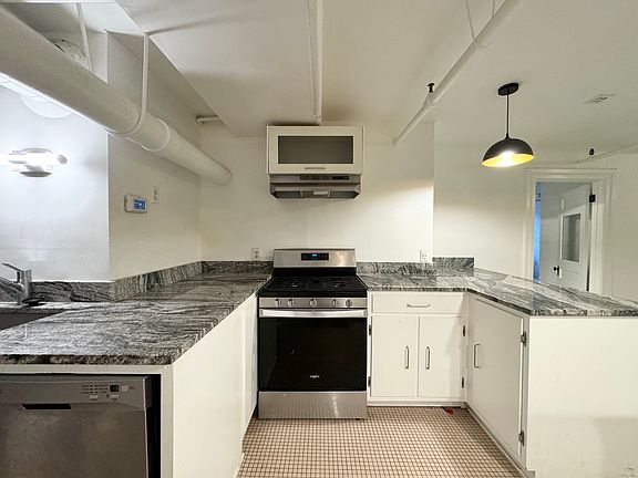 5th image of 1800 Central St APT 1802