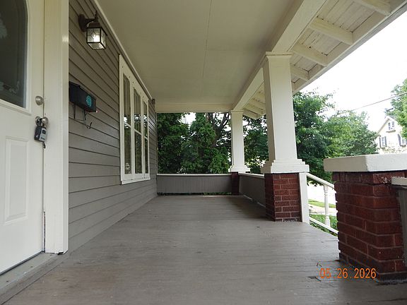 2nd image of 206 Mohican Ave