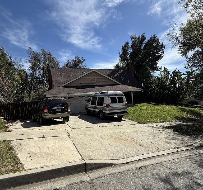 1st image of 2821 La Praix Ave