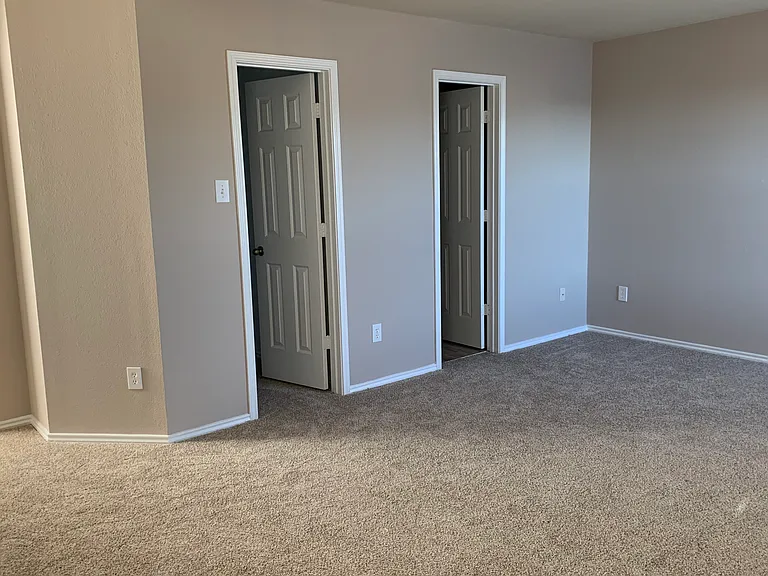 7137 Wind Row Dr — Photo 9