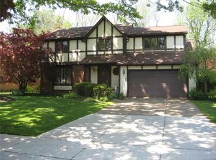 99 Amberwood Dr, Amherst, NY 14228