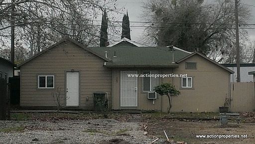 1st image of 303 Pleasant St