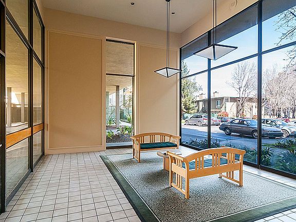 2nd image of 932 Peninsula Ave APT 308