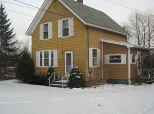 55 Oliver St, Rockland, ME 04841