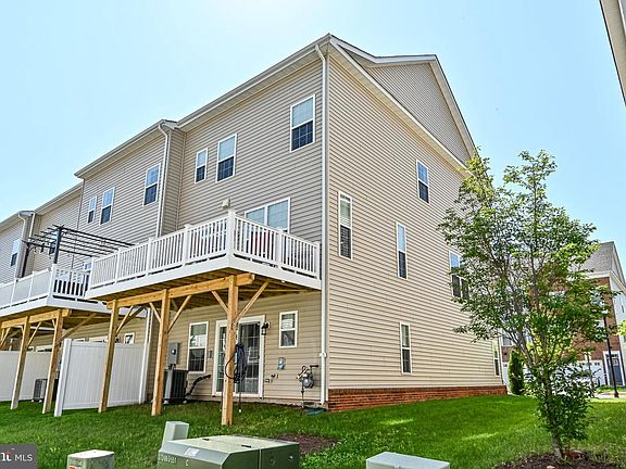 4th image of 11022 Blackburn Cove Ln