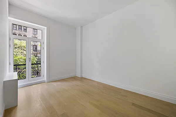 Sold by Corcoran | media 2