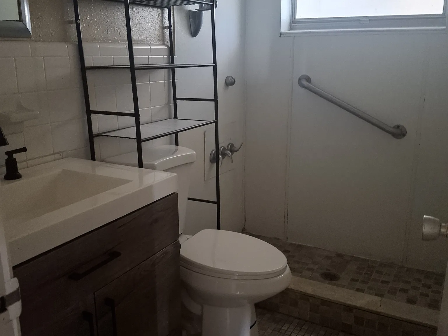 3 bed, 1726 sqft, $1,695 — Photo 2