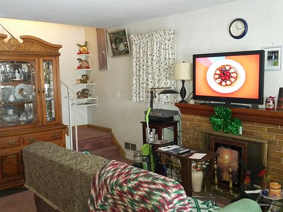 5th image of 40-28 Utopia Pkwy #1