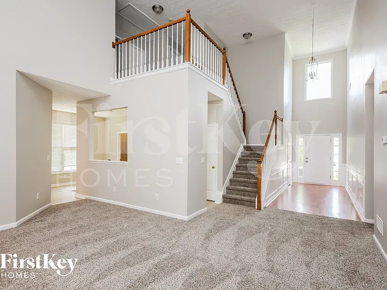 235 Lazy Willow Ln — Photo 5