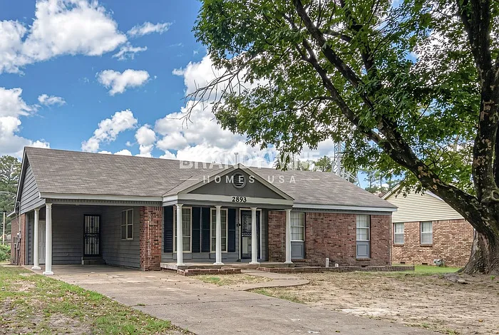 3 bed, 1.5 bath, 1640 sqft, $1,610 — Photo 2