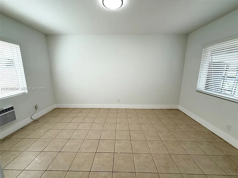 2215 Madison St #5 — Photo 5