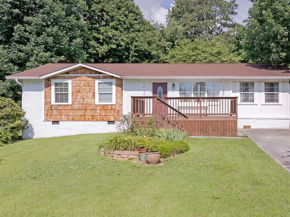 1st image of 418 Haywood Ln