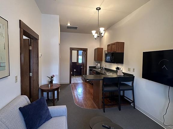 4th image of 2501 Montana Ave #308