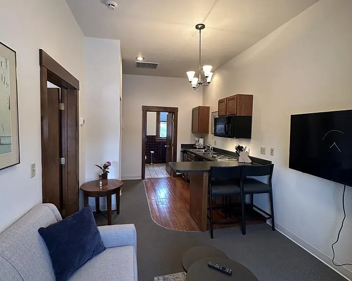 2501 Montana Ave #308 — Photo 4
