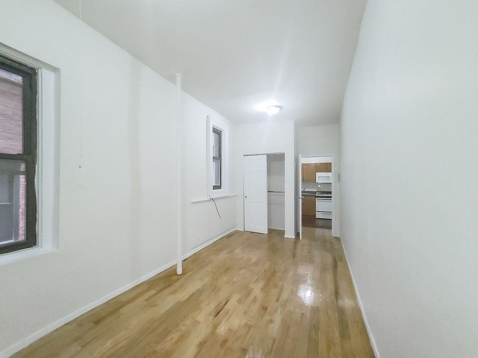 1st image of 162 E 33rd St #4A