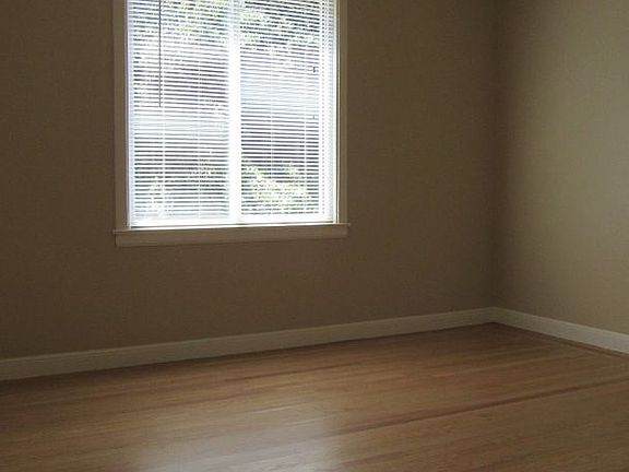 4th image of 3407 Alemany Blvd