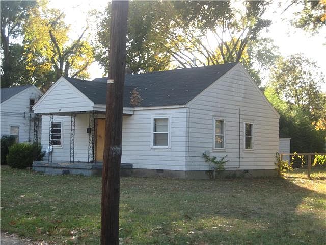 2nd image of 1415 Depass St