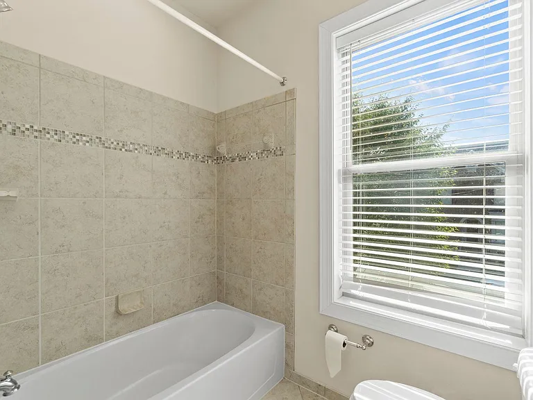 20617 Exchange St — Photo 22