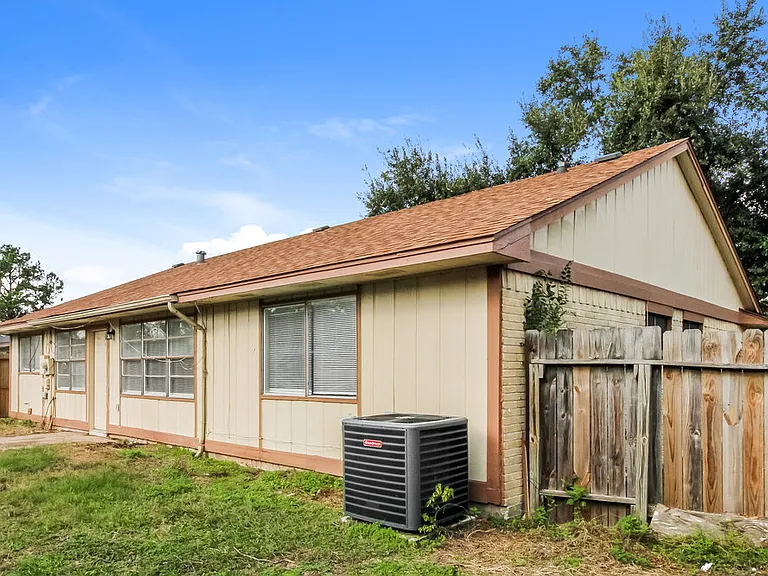 7342 Sonnet Glen Ln — Photo 16