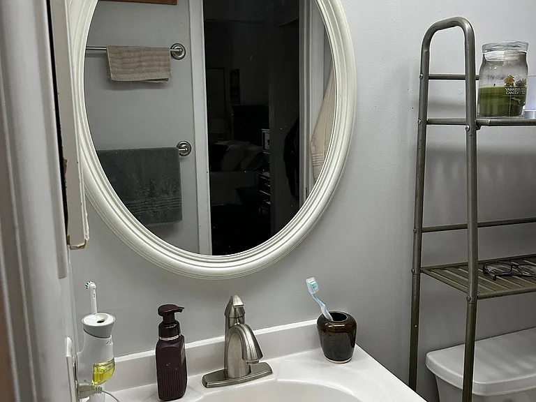 801 Stratford Dr #5 — Photo 16
