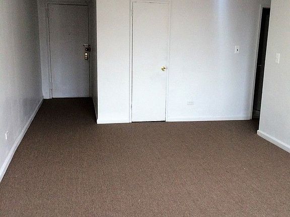 4th image of 81-14 Baxter Ave #6B