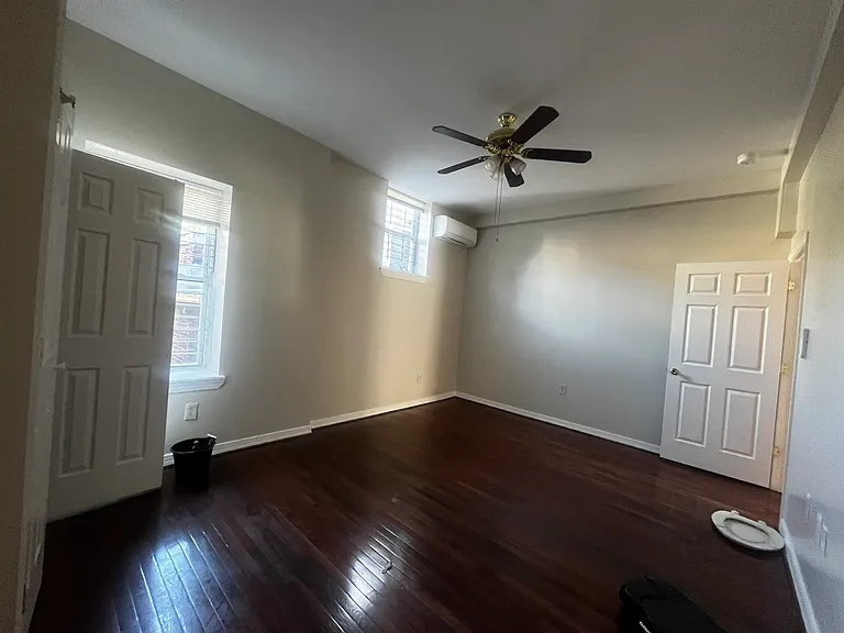 712 Saint Paul St #5 — Photo 6