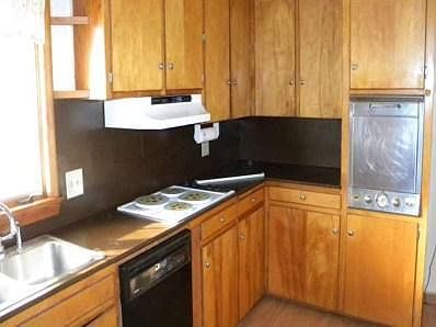 4th image of 2602 Wright Ave