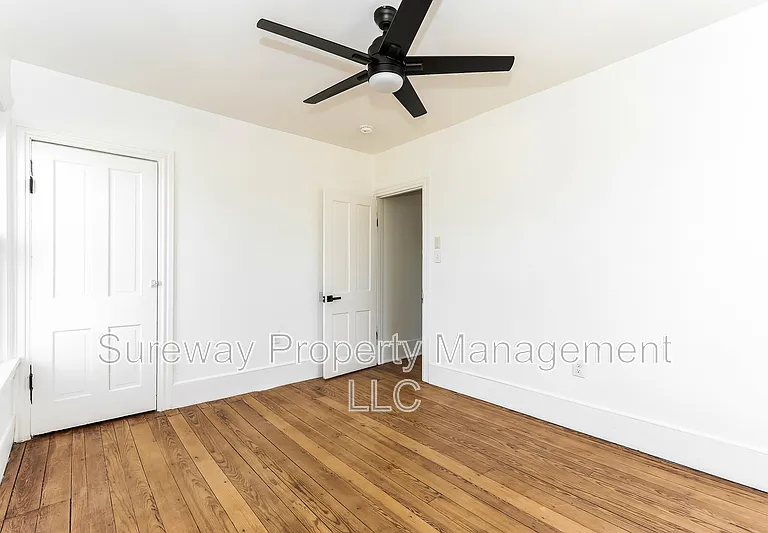 226 Greenwich Ave — Photo 12