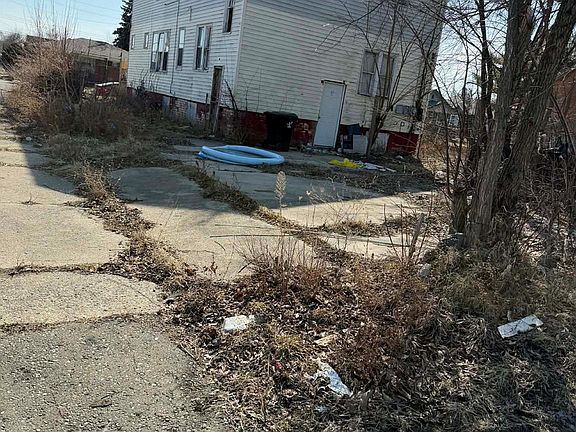 2nd image of 11881 Saint Patrick St