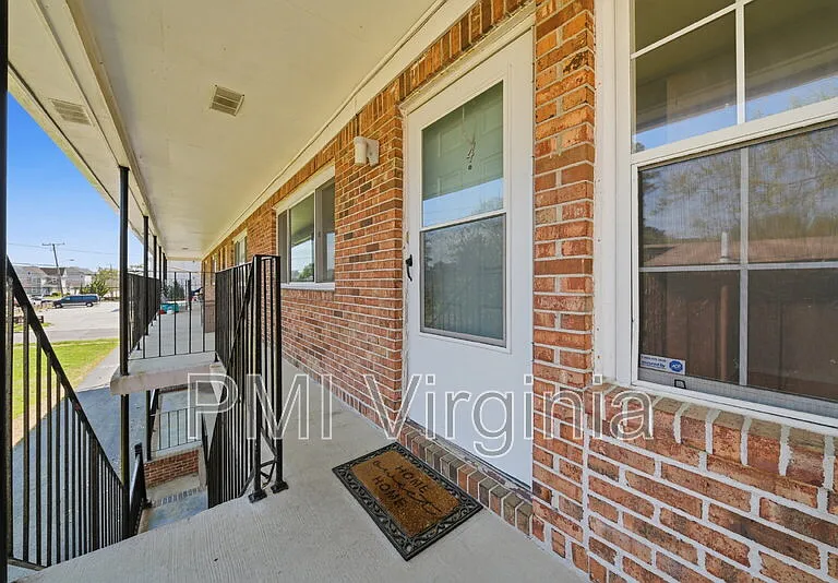 9563 15th Bay St #4 — Photo 2