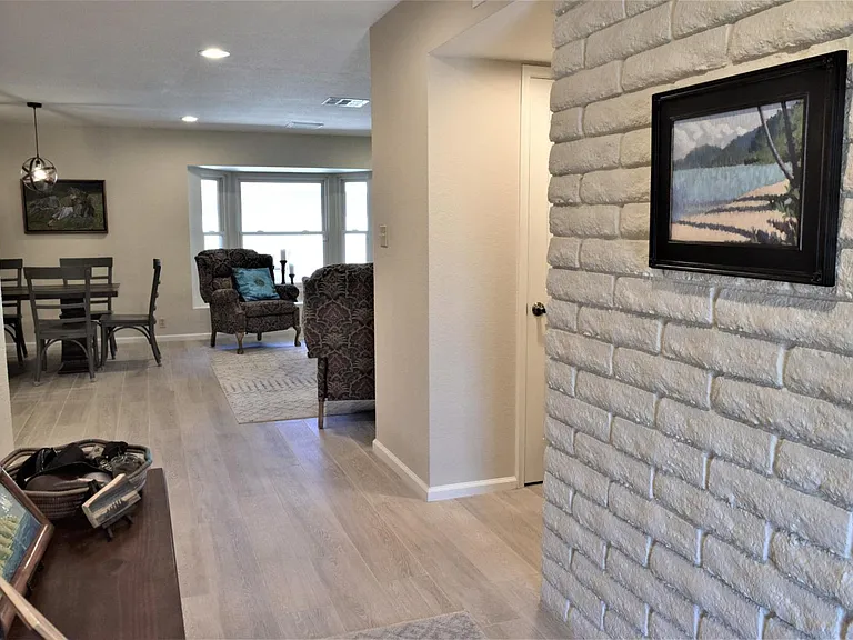 4532 W Corrine Dr — Photo 42