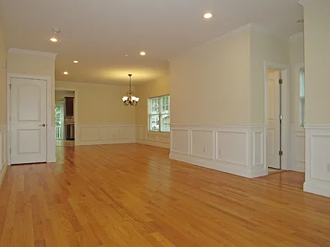 3 bed, 1500 sqft, $6,000 — Photo 2