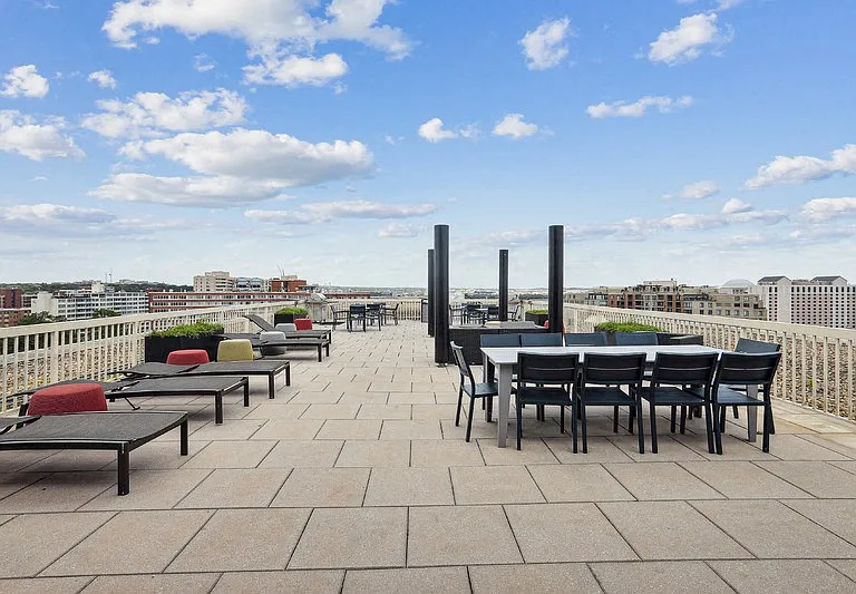 RiverHouse — Photo 105