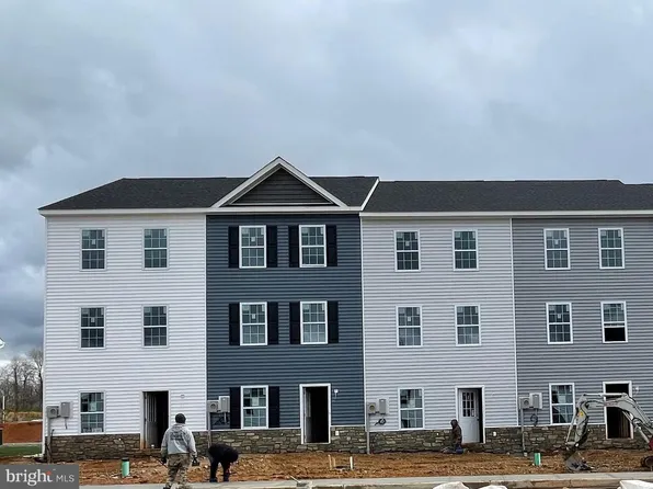 194 White Violet Way, Kearneysville, WV 25430