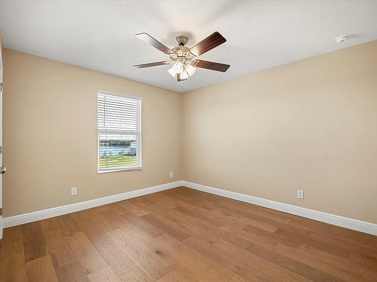2049 Heart Lake Dr — Photo 38