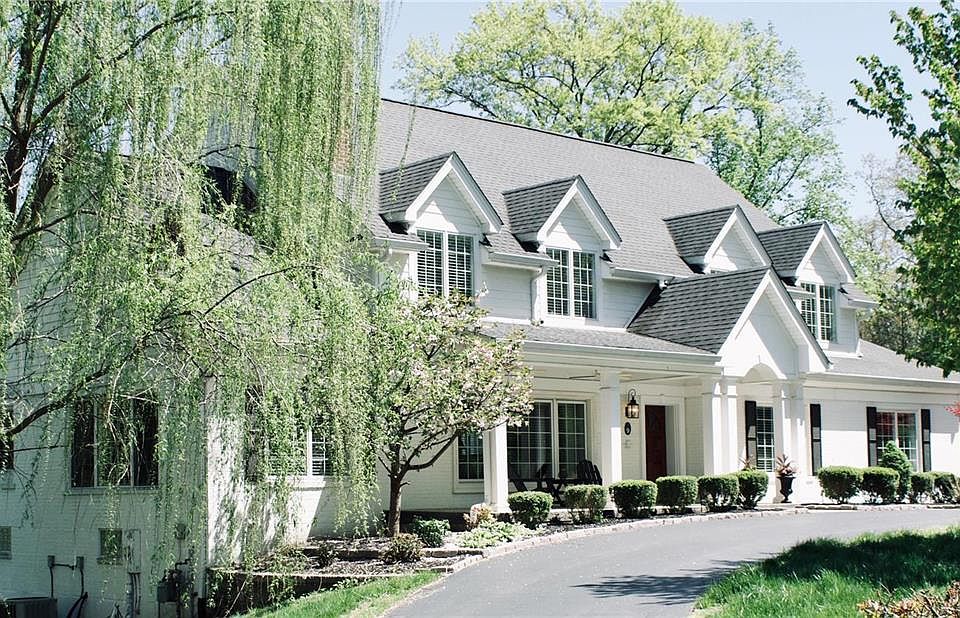 2nd image of 9 Cricket Ln