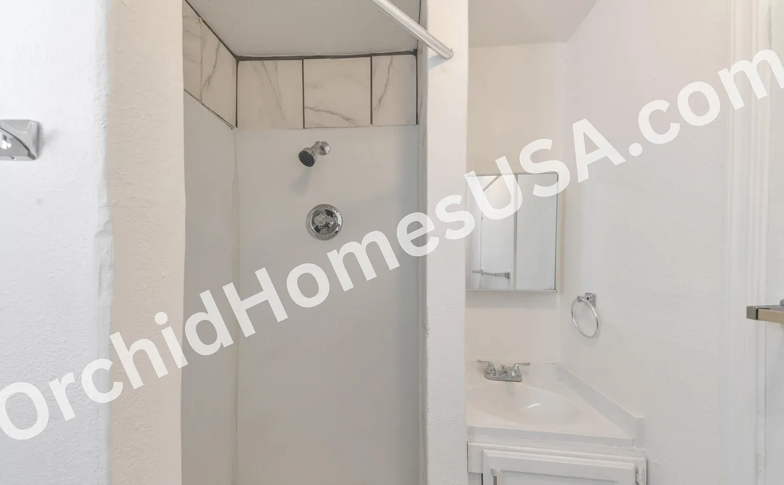 909 S 35th Ave — Photo 4