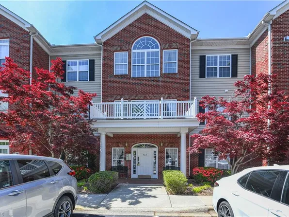 522 College Rd, Greensboro, NC 27410
