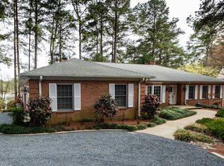 198 Pine Ridge Dr, Whispering Pines, NC 28327