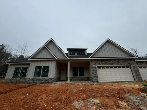 365 Smith Chapel Rd, Campobello, SC 29322