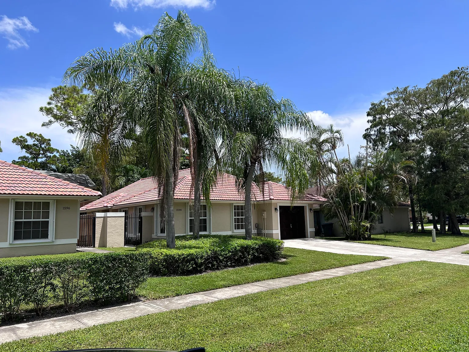 3 bed, 2.0 bath, 1365 sqft, $3,600 — Photo 2
