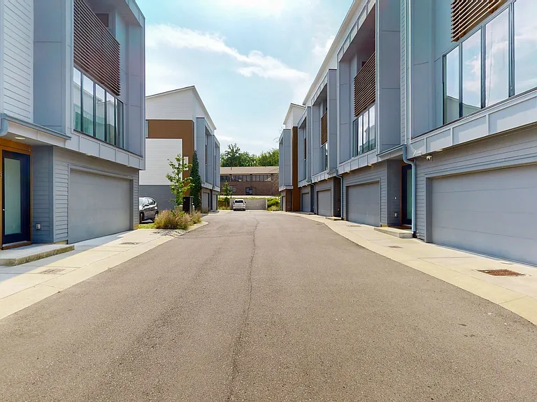 227 Oceola Ave #4 — Photo 31