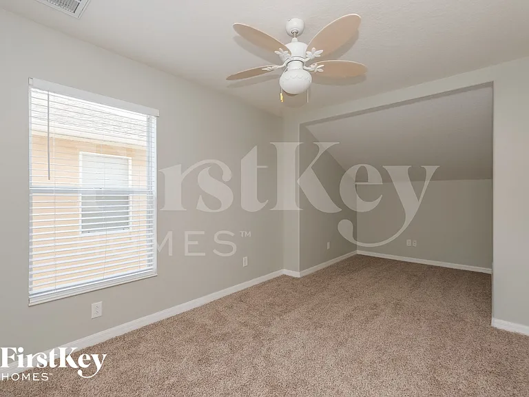 7847 Foxgrove Dr — Photo 13