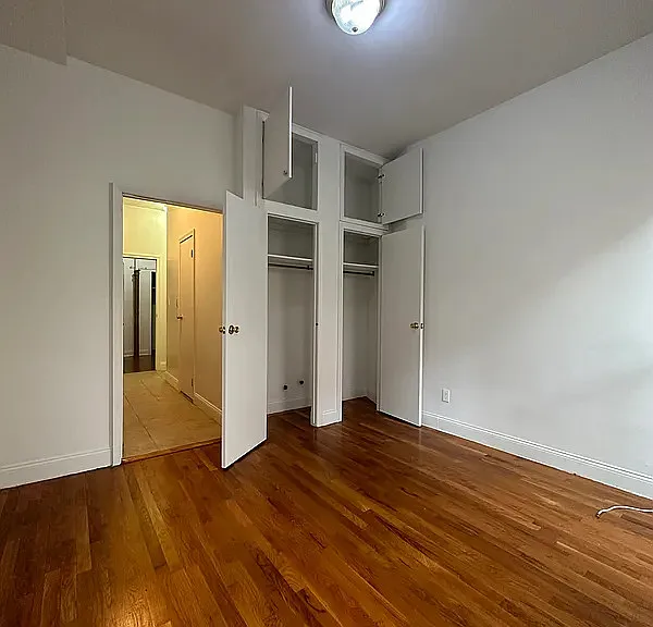 219 E 32nd St #2C — Photo 5