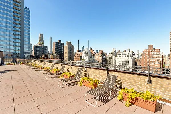 240 East 76th Street #6V in Lenox Hill, Manhattan | StreetEasy