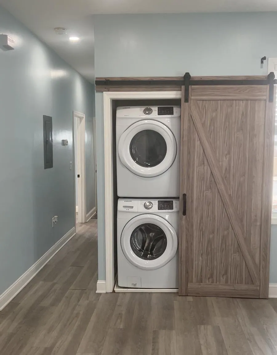 2 bed, 805 sqft, $3,000 — Photo 2