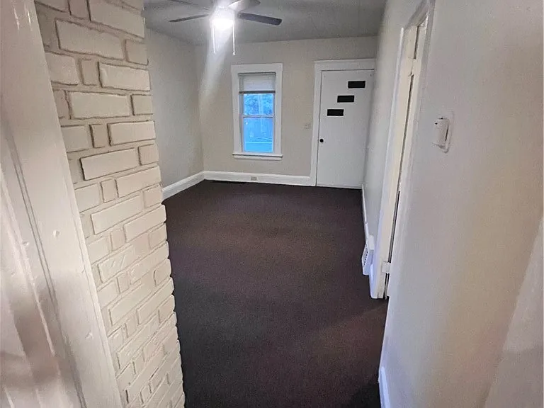 7516 Bancroft Ave — Photo 8