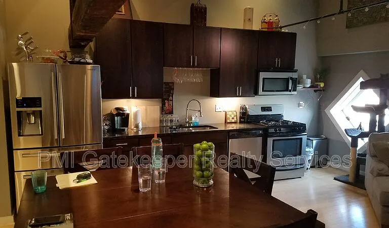 1202 Main St #13 — Photo 15